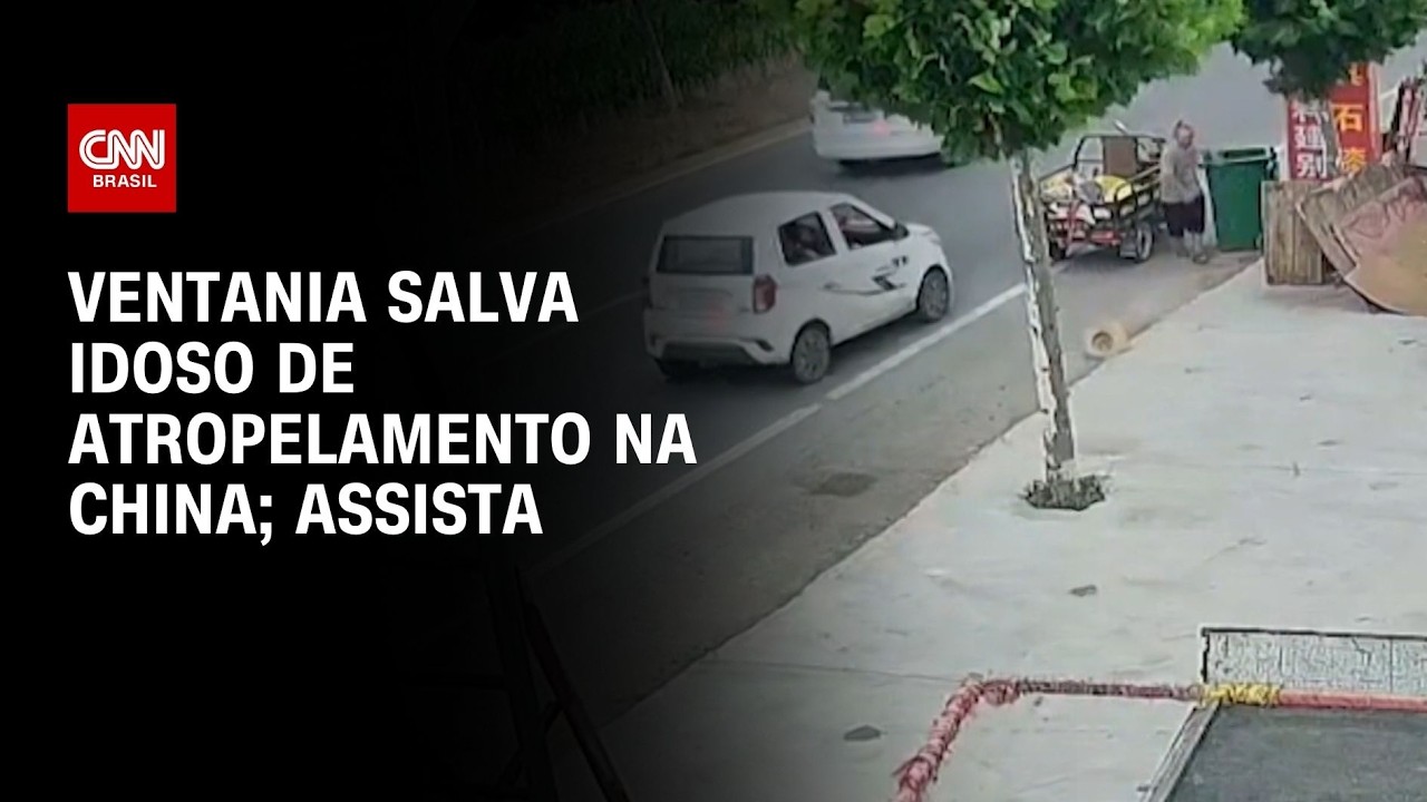 Ventania leva chapéu e salva idoso de atropelamento na China | CNN BRASIL