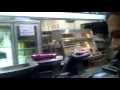 [ハプニング]外国のケンタッキーフライドチキンにて店員がマジギレ。のサムネイル3