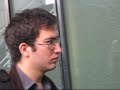 Great solo -master guitarist on the street