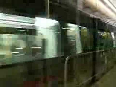 港鐵K-train列車駛入南昌站