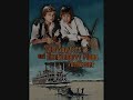 tom sawyers und huckleberry finns abenteuer
(deutschland/frankreich 1968)
themenmusik von vladimir cosma

fernsehlexikon:
4-tlg. dt.-frz. abenteuerfilm von walter ulbrich nach dem roman von mark twain, regie: wolfgang liebeneiner.
die jungen tom sawyer (roland demongeot) und huckleberry finn (marc di napoli) sind beste freunde. tom lebt zusammen mit seinem bruder sid (robert hecker) bei seiner tante polly (lina carstens). huck lebt in einem fass, sein vater (marcel peres) ist ein s�ufer. gemeinsam erleben tom und huck viele abenteuer. sie befreien den unschuldig einsitzenden muff potter (otto ambros) aus dem gef�ngnis und entlarven indianer-joe (jacques bilodeau) als m�rder. sie finden den schatz von indianer-joe und werden reich. tom ist in becky thatcher (lucia ocrain) verliebt, die tochter des richters (roland armontel). huck wird von der witwe douglas (marcela russu) adoptiert und zieht bei ihr ein. er fl�chtet jedoch gemeinsam mit ihrem sklaven jim (serge nubret), den er unterwegs kennen lernt, auf einem flo�. dadurch trennen sich die wege von huck und tom.
ernst fritz f�rbringer fungierte in allen vier teilen als erz�hler. die spielfilmlangen folgen liefen - jeweils sonntags um 20.00 uhr - mit so gro�em erfolg, dass sie nur ein jahr sp�ter wegen der hohen nachfrage bereits wiederholt wurden, was damals ungew�hnlich war.

besetzung:
roland demongeout
marc di napoli
otto ambros
roland armontel
jacques bilodeau
lina carstens
serge nubret
marcel perez
marcela russu

drehbuch: walter ulbrich
regie wolfgang liebeneiner