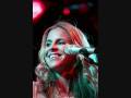 videos de Lisa Miskovsky Rix Fm 2008