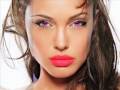 videos de Wow! Angelina Jolie makeover