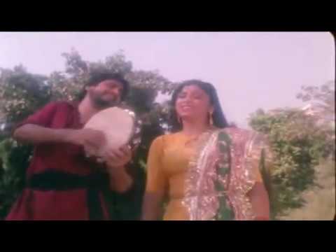 gurdas maan - gurdas maan and his wife manjeet maan dancing together on tunes of kamli yaar di kamli.... a song clip from an old movie.