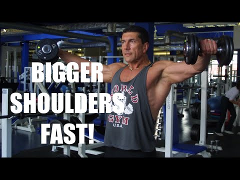 lateral raises - http://nashjocic.com In his videos series HOW TO DO IT RIGHT, bodybuilding expert Nash Jocic will help you overcome most common mistakes while performing mos...