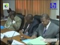 Click here to watch this video MATATA PONYO BLOQUE L'ENTREE aux Ministres arrivant en retard au Conseil.flv