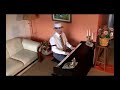 Piano - Hino à Canção Nova