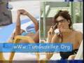 İnsan Yaşam Videoları - Tuğba Ekinci Güneşlenirkn Süper Frikik Sexy 'Tumguzeller.Org