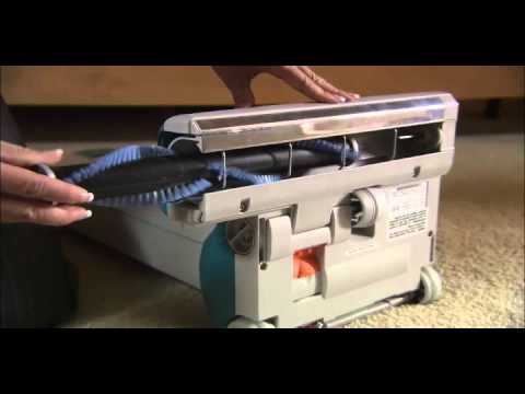 SEBO Australia | Cleaning or Replacing the ESSENTIAL G Brush Roller