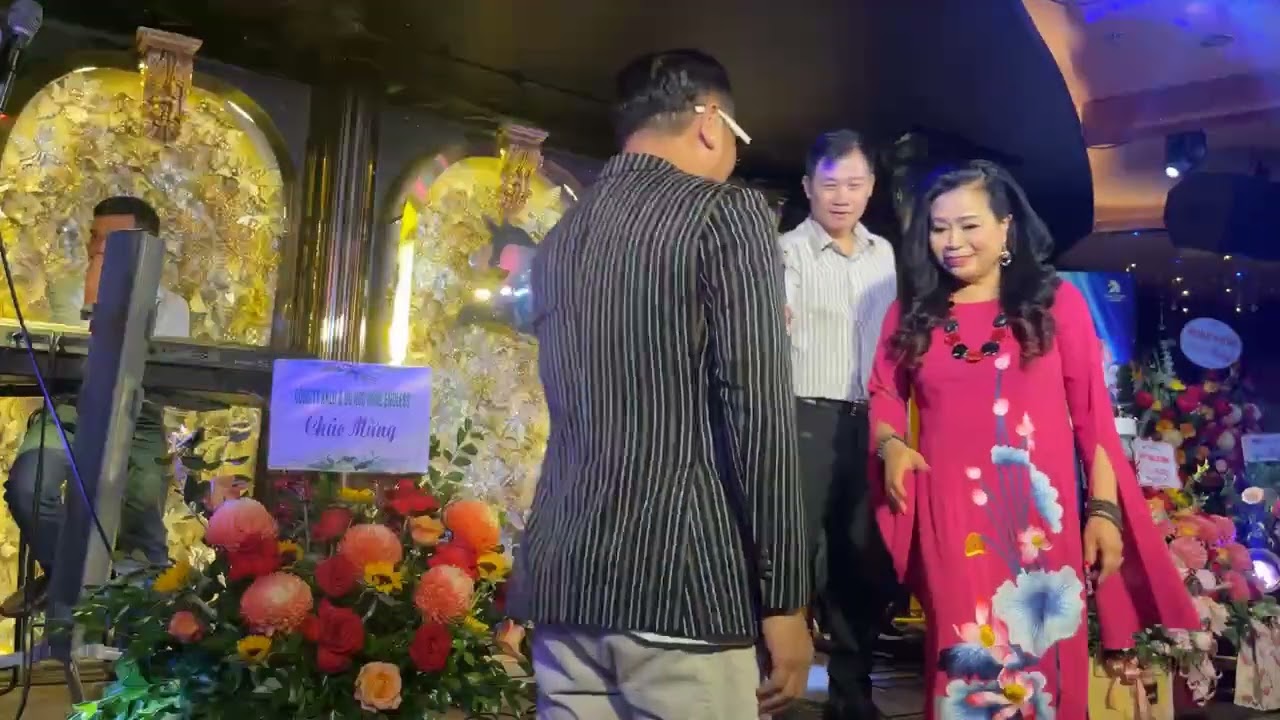 TRỞ VỀ 23, Viet-bao.de kể bằng Video chương trình ´Tri Âm´ tại Hà Nội (25.7.2023)