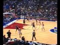\"Charlie\" Foiera, canestro in acrobazia ai San Antonio Spurs