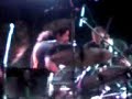 tu con alonso arreola como invitado, en el anthropology el 16/nov/2008, tocando dos rolas de arreola: talando insomnio y la tumba de philidor.
tomado con una calidad de mierda usando un celular de mierda pero la idea era poder documentar lo que considero un momento hist�rico: 2 m�sicos de king crimson en pleno jam con el que considero el mejor bajista de m�xico.