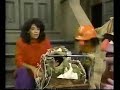 sesame street 2402   maria babysits irvine  street scenes  1/2