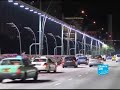 reportage :    connu comme �tant le centre �conomique et financier de lasie du sud-est, singapour n'a plus d'yeux que pour la formule 1. le temps de ce week-end tout du moins o� tout le pays se pr�pare � accueillir le grand prix.