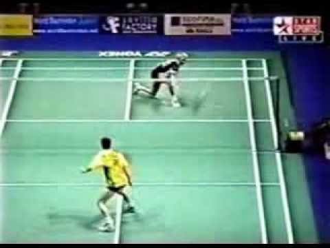Peter Gade's Trademark Shot