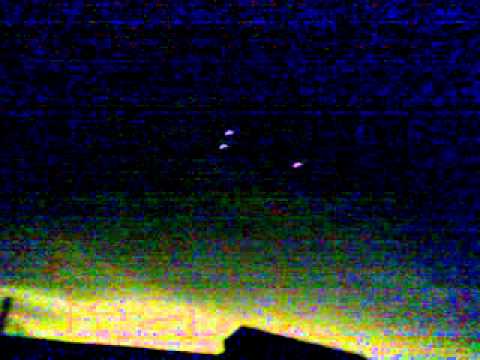 Ovnis triangulaires en Russie 11 décembre 2011-video