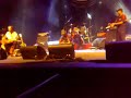 petit souvenir de ce festival femmes funk 2008 � noum�a avec ce final du concert de t�t�.

merci � eux d'avoir 
