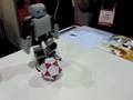 CES-2008-PLEN-kicks-
