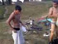 "mUiTas pIrAs en quAtRo bArrAs