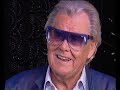 a tous, 

j'ai eu la chance de r�aliser ce documentaire portrait tv de 52 mn pour france 5 sur notre michou national en 2004 et 2005. voici la bande annonce..
(vos remarques et questions sur ce film sont les bienvenues). 

michou est devenu un ami passionnant qui m'a accord� sa confiance et s'est rendu disponible pour ce tournage long et difficile, tous comme ses amis et ses artistes du cabaret. erwan toularastel, son ami, m'a beaucoup aid� pour y parvenir. 

en 52 minutes on y d�couvre la vie et le parcours hors norme de ce gar�on entreprenant d'amiens, qui, parti de rien, est devenu une institution fran�aise aim�e de tous. toujours �mouvant, sinc�re, positif, pragmatique, g�n�reux et courageux, michou donne l'envie d'avancer, m�me dans les moments difficiles de la vie. 
