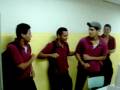 videos de eduardo, bernard, cristian y daygaro dandole una golpia a gilbert