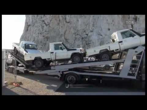 landcruiser - The Day in the Life of a Toyota Land Cruiser 79 Pick-Up. Following the stages that the Pick-Up goes through to meet with customer's order. In this case the v...