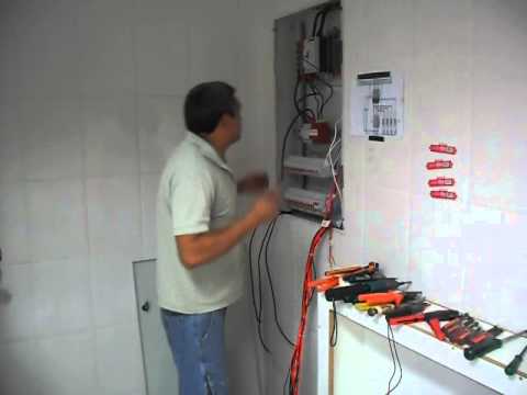 montagem de quadro de distribuição de circuito