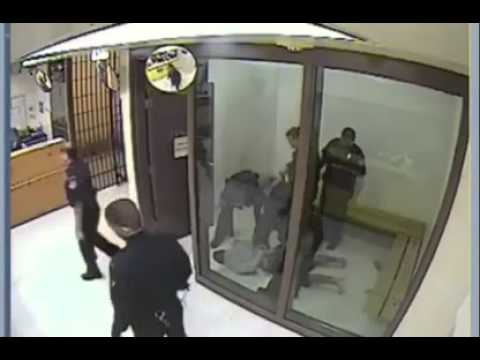 Prisoner takes on guard because he 'just wanted to fight someone'
