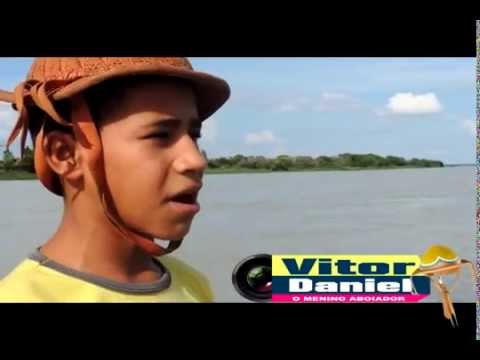 VITOR DANIEL O MENINO ABOIADOR