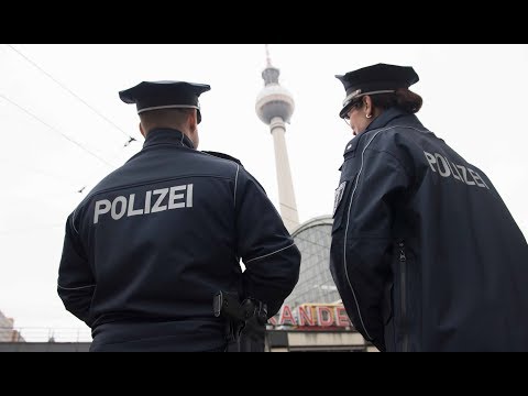Brennpunkt Berlin: Der Alexanderplatz – der gefährl ...