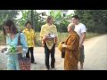 Issan meets California : getting alms in Thailand