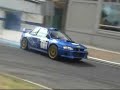 Subaru WRC projíždí Amsterdamem