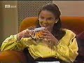 Neighbours (Episode 1945)
