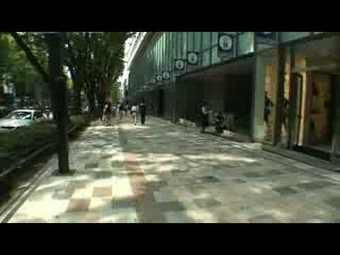 walking in tokyo,omotesando