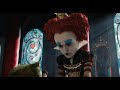 La Reina Roja busca al ladrón de sus tartas. En cines el 16 de abril de 2010