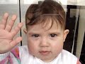 Julica... ajudando a mamãe a limpar os vidros! Julica... ajudando a mamãe a limpar os vidros!