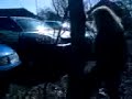 Post-it lappar p� Helens bil
