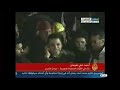 رائد في الجيش المصري يسلم سلاحه وينظم للمتظاهريين