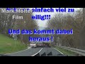 Beinahe Crash Zweier PKW