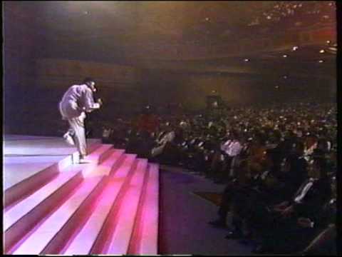 ’89 Bobby Brown on Soul Train Awards (HD)