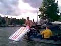 guido zwemmend in adam gracht