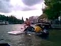 guido zwemmend in adam gracht