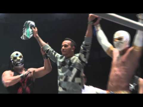 Lewis Hamilton en la lucha libre mexicana