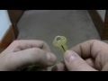 Demo of an American KC-40 padlock.