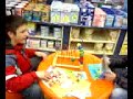 Ali en la Farmacia!