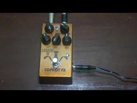 Copilot Fx Mantis 2 Octave Fuzz SynthBass Generator