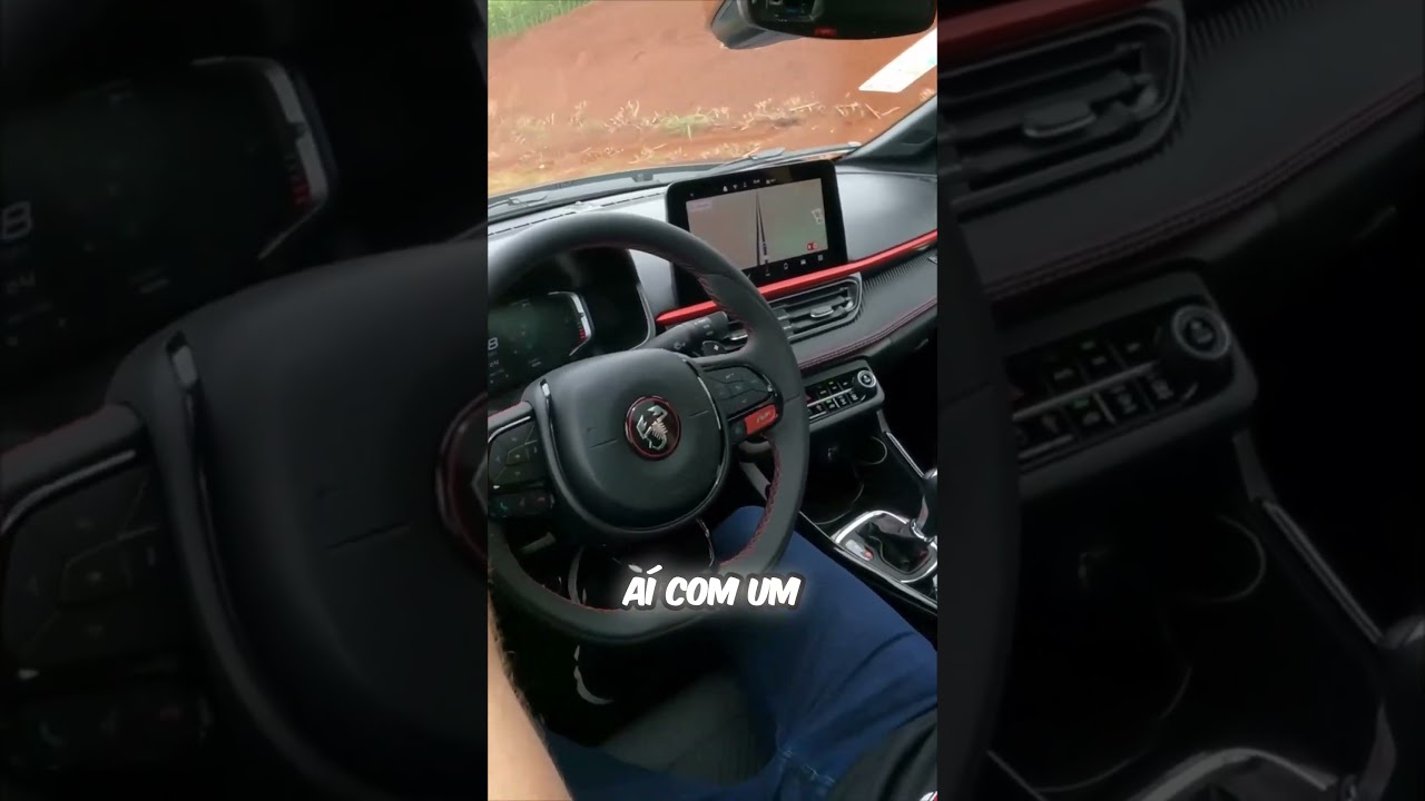 Como o Fastback Abarth lida com buracos e terreno ruim.
