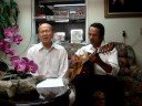 tim ! co gai vietnam (children of the world) ~ music & guitar by ngo tin ~ viet lyrics & vocal by richard truong ~ special dedication to tim aline rebeaud ~ www.maison-chance.org

em mang bao yeu thuong, tinh yeu den voi muon tre tho.
va em mang bao tin yeu, niem hanh phuc den cho moi nguoi.
em mang bao con tim, loi me hat thiet tha em dem.
chap canh nhung uoc muon, det tuong lai uom xay ngay mai.

cuoc song lam bao kho dau, ban tay em xoa diu.
tu noi que huong xa xoi, tinh yeu em toa ngat huong doi.
bao em tho bo vo, doi coi cut lang thang khong nha..
yen vui ben nhau, vi tu nay co em ben doi .
tim ! em xinh nhu co gai viet nam.
tim ! em nhu ma soeur day nhan ai.
tim ! em nhu tien trong chuyen co tich.

www.maison-chance.us
your donation is greatly appreciated!