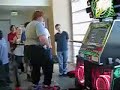 Fat man play DDR 