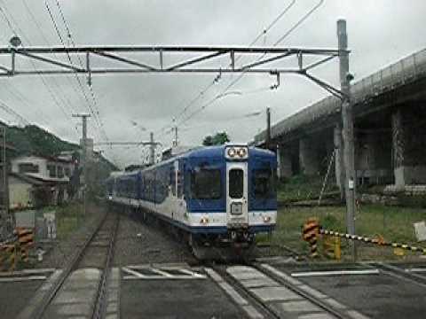 富士急行　列車交換